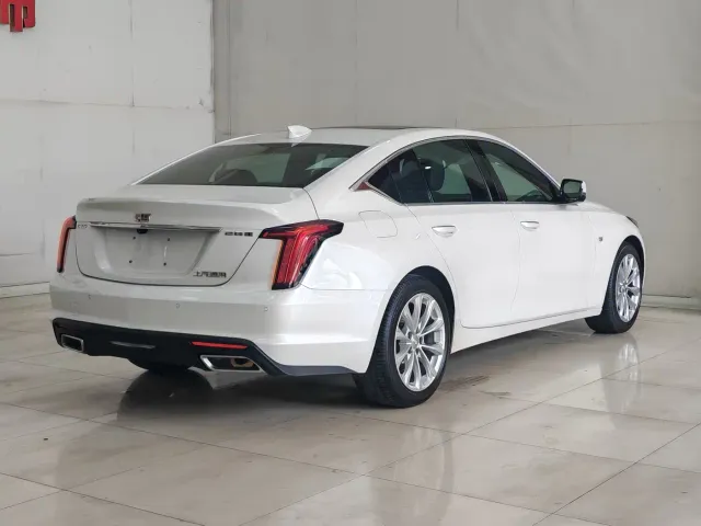 Cadillac CT5 — Фото автомобиля 12