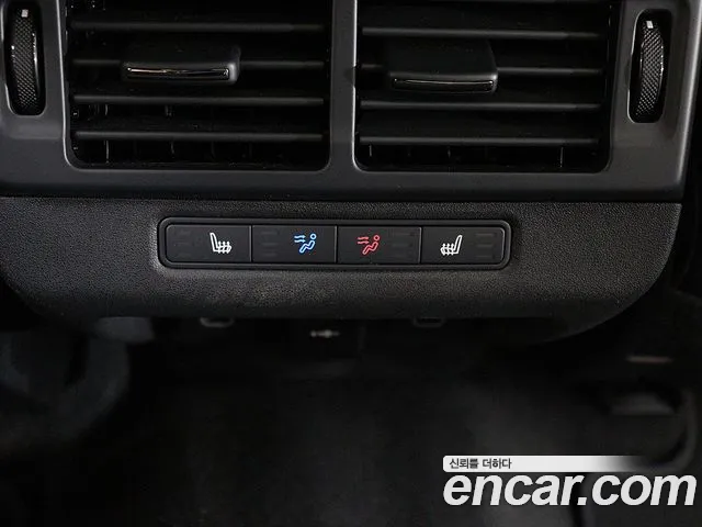 Land Rover Range Rover Evoque — Фото автомобиля 12