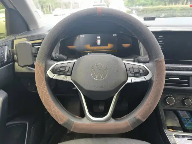Volkswagen Lavida — Фото автомобиля 15