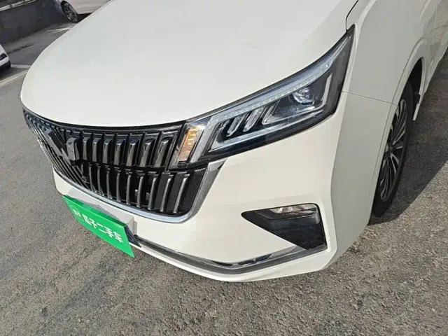 Wuling Jiachen — Фото автомобиля 23