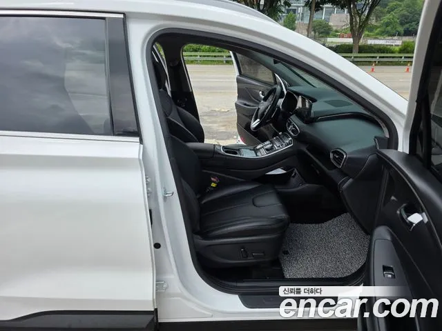 Hyundai Santa Fe Santa Fe (New) — Фото автомобиля 15