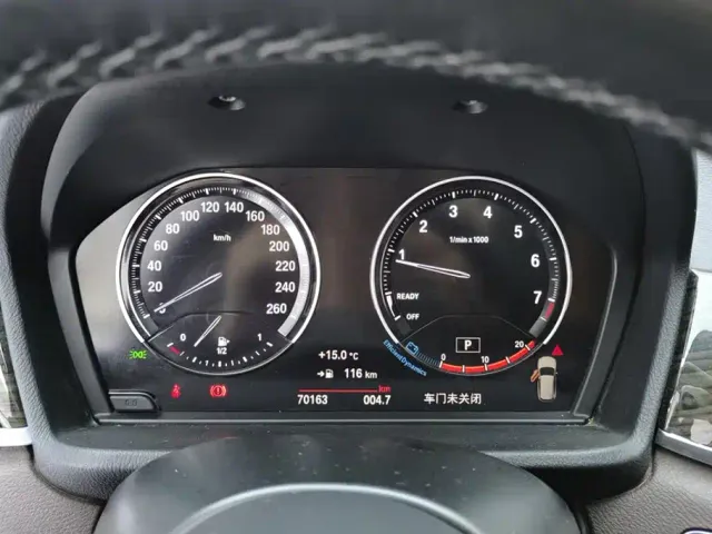 BMW X1 — Фото автомобиля 14