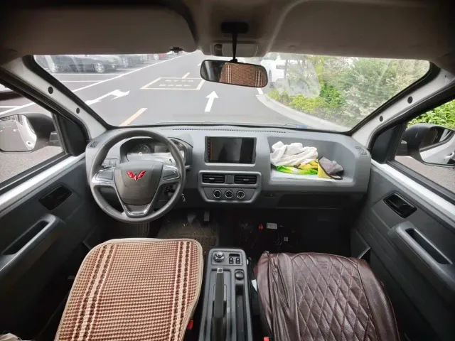 Wuling Yangguang — Фото автомобиля 6