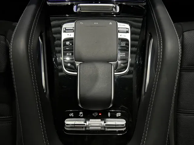 Mercedes-Benz GLE-Class AMG — Фото автомобиля 8