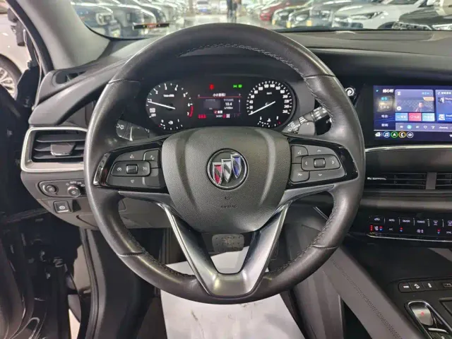 Buick Enclave — Фото автомобиля 4