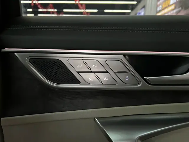Audi A6L — Фото автомобиля 17