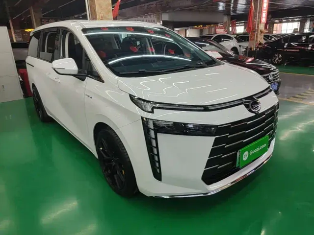 GAC Trumpchi E8 — Фото автомобиля 3