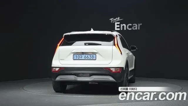 Kia Niro Niro (New) — Фото автомобиля 4