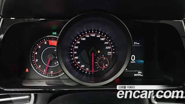 Hyundai Avante CN7 — Фото автомобиля 11