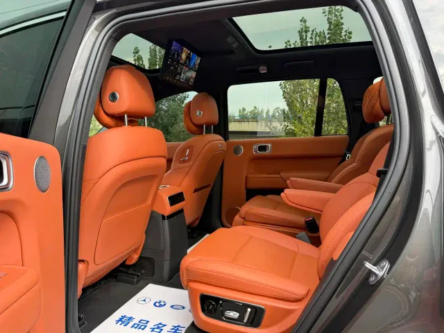 Li Auto L9 — Фото автомобиля 2