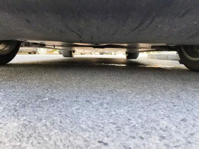 Tesla Model Y — Фото автомобиля 10