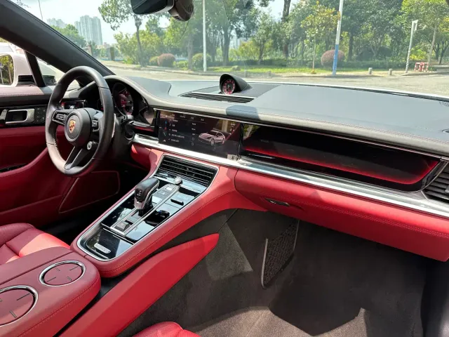 Porsche Panamera — Фото автомобиля 9