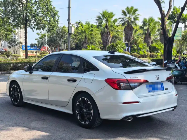 Honda Civic — Фото автомобиля 6