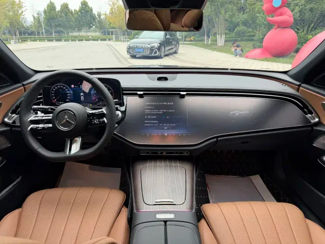 Mercedes-Benz E-Class — Фото автомобиля 6