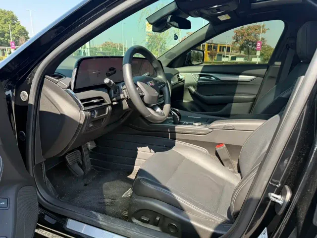 Cadillac CT5 — Фото автомобиля 8