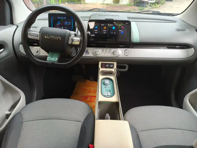 Changan Lumin — Фото автомобиля 11