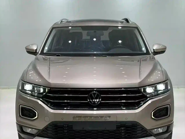 Volkswagen T-Roc — Фото автомобиля 2
