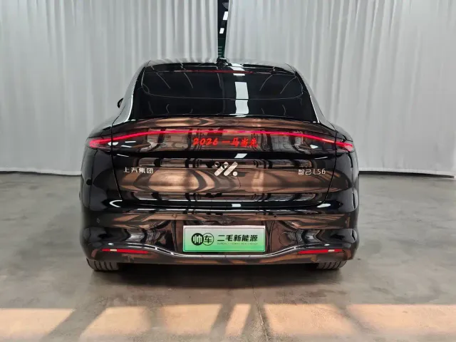 IM Motors LS6 — Фото автомобиля 5