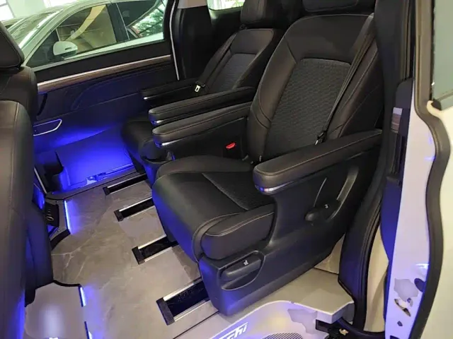 GAC Trumpchi M8 — Фото автомобиля 23