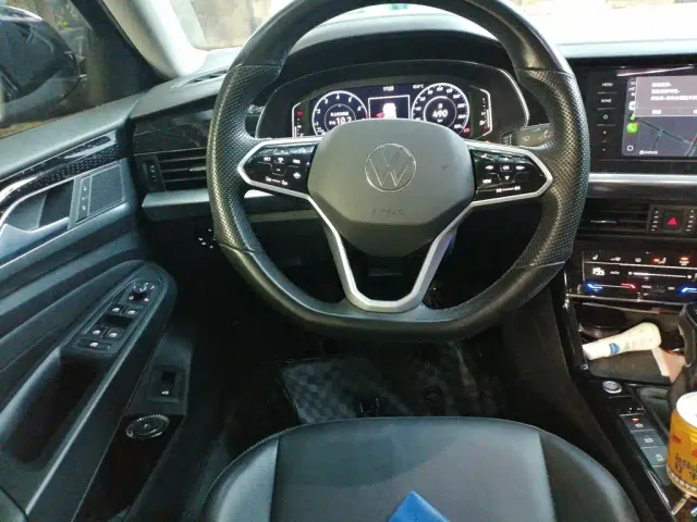 Volkswagen Passat — Фото автомобиля 6