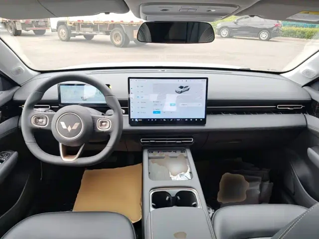 Wuling Starlight — Фото автомобиля 9