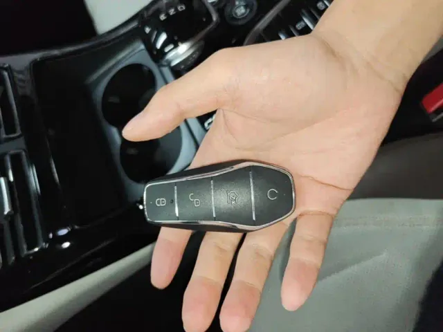 BYD Qin PLUS — Фото автомобиля 8