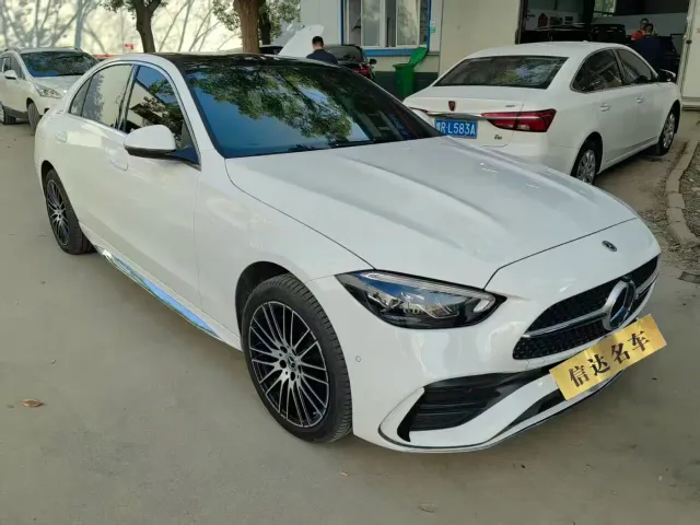Mercedes-Benz C-Class — Фото автомобиля 2