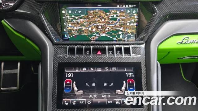 Lamborghini Urus — Фото автомобиля 14