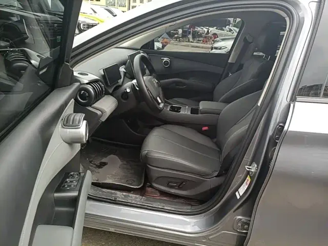 BYD Yuan PLUS — Фото автомобиля 15