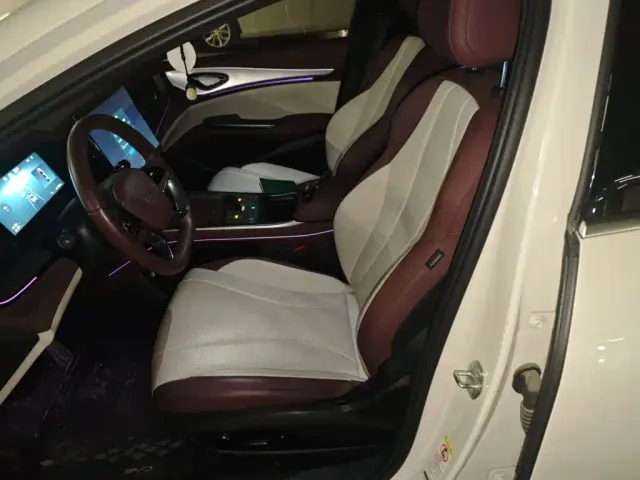 BYD Seal 07 DM-i — Фото автомобиля 16