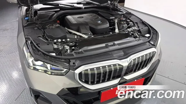 BMW 5 Series G60 — Фото автомобиля 6