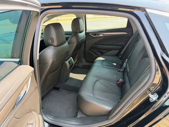 Buick LaCrosse — Фото автомобиля 13