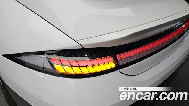 Hyundai Ioniq 6 — Фото автомобиля 8