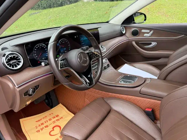 Mercedes-Benz E-Class — Фото автомобиля 7