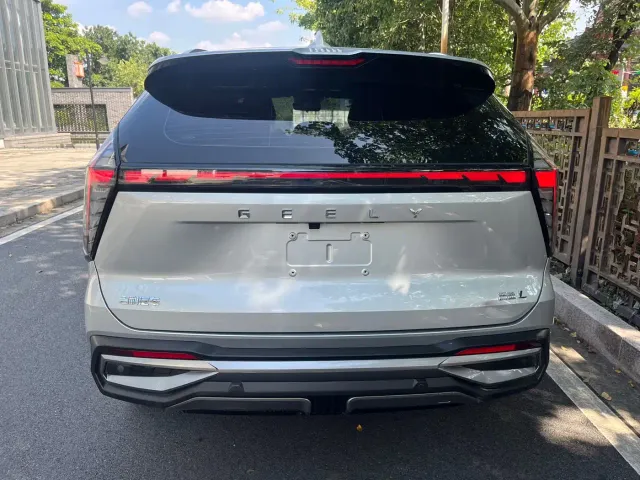Geely Boyue L — Фото автомобиля 4