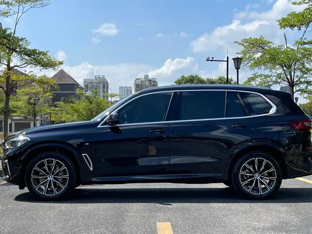 BMW X5 — Фото автомобиля 7