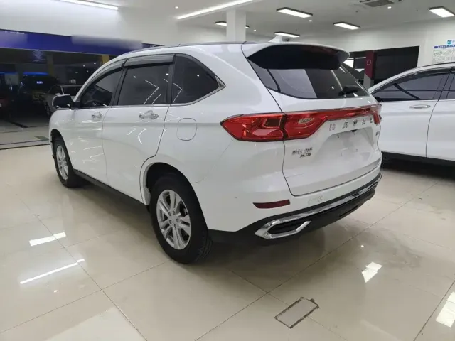 Haval M6 — Фото автомобиля 9