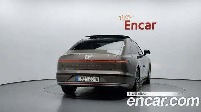 Hyundai Grandeur GN7 — Фото автомобиля 4