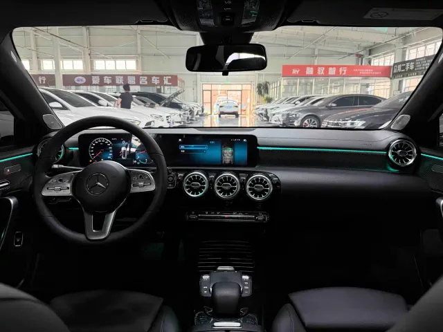 Mercedes-Benz A-Class — Фото автомобиля 13