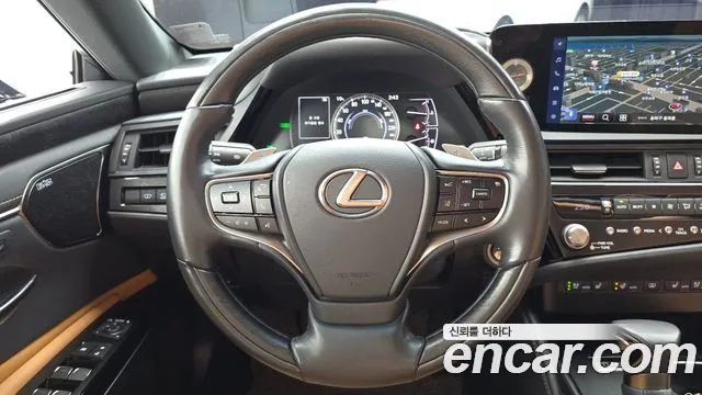 Lexus ES 7th Gen — Фото автомобиля 13