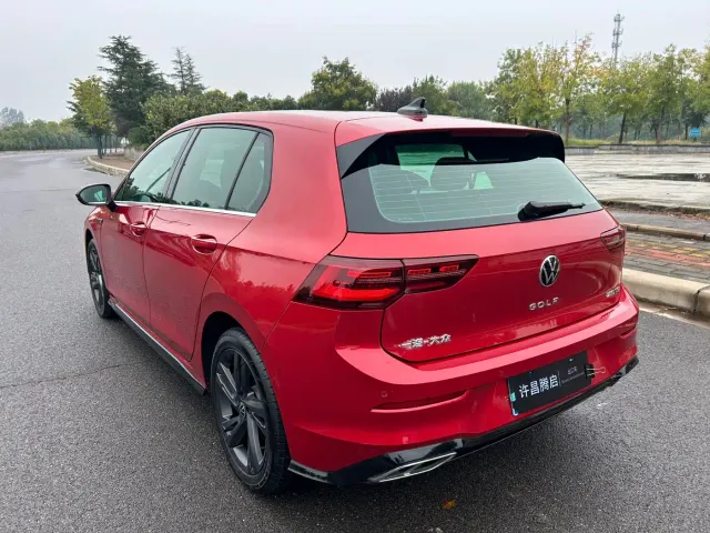 Volkswagen Golf 2023 Facelift 280TSI DSG R-Line Lite — Фото автомобиля 7
