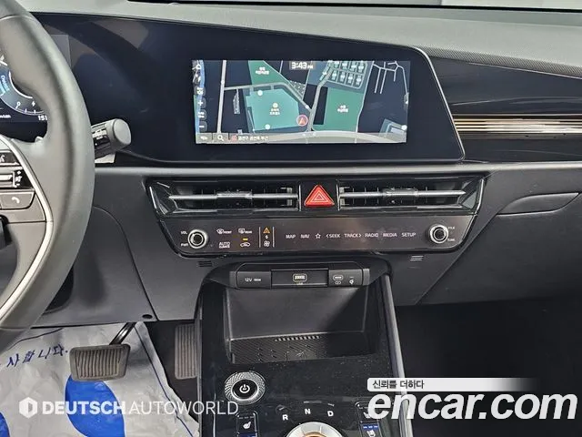 Kia Niro — Фото автомобиля 14