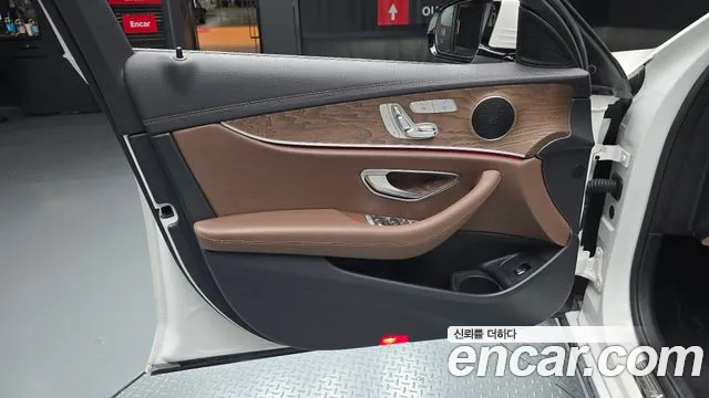 Mercedes-Benz E-Class W213 — Фото автомобиля 13