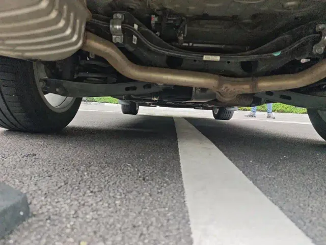 Buick Envision Plus — Фото автомобиля 23