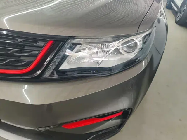 Geely Boyue — Фото автомобиля 23