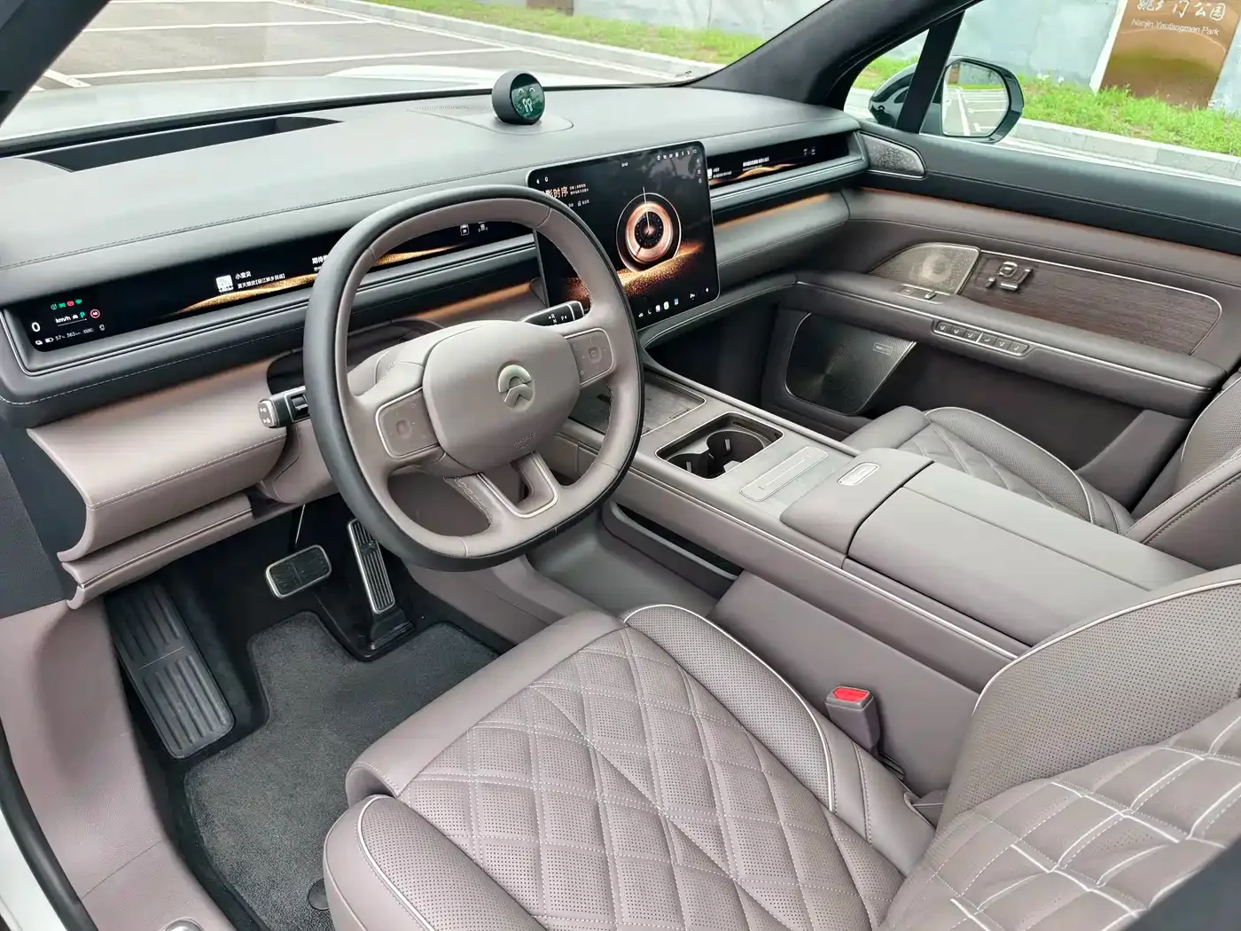 NIO NIO ES8 2025 Model 6-Seat Executive Luxury Edition — Фото автомобиля 11
