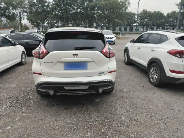 Nissan Murano — Фото автомобиля 6