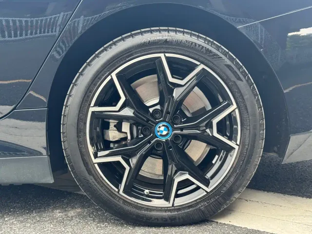 BMW i3 — Фото автомобиля 5