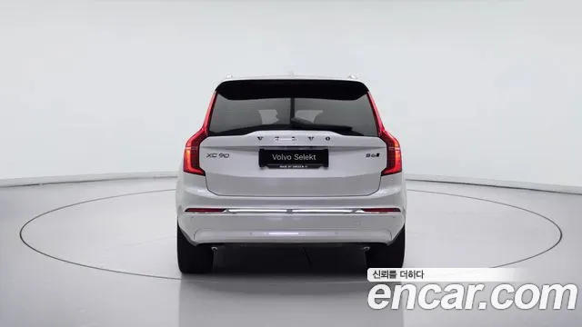Вольво XC90 — Фото автомобиля 3