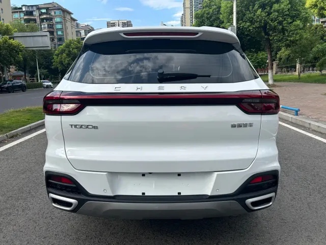 Chery Tiggo 8 — Фото автомобиля 6